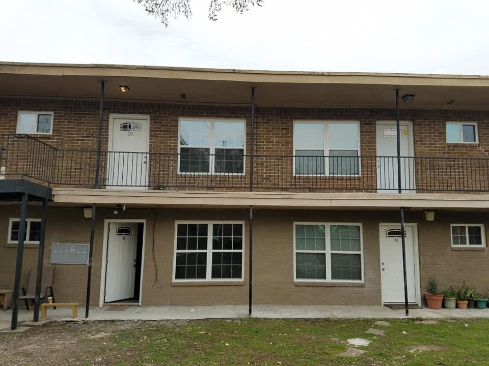 Window & door installation by Fast Window Service